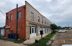 401 E Commerce Street, Mexia, TX 76667