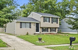 2349 Warfield Drive, Grove City, OH 43123