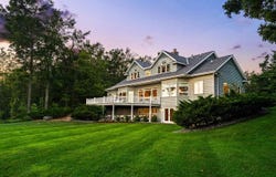 731 W HATHAWAY, HARBOR SPRINGS, MI 49740