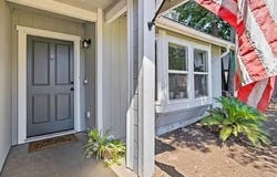 2111 S Conyer Ct Court, Visalia, CA 93277