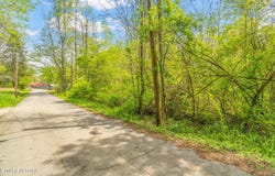 Lots 1-5 Hen Valley Rd, Oliver Springs, TN 37840