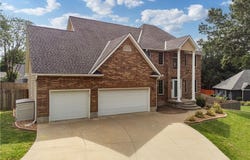 71 Arrowhead Drive, Lexington, MO 64067