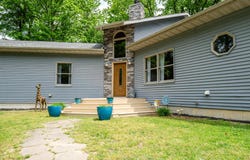 4077 Pinewood Drive, Benton Harbor, MI 49022