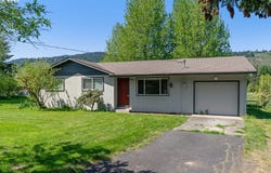 3900 WY EAST RD, Hood River, OR 97031