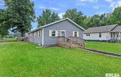 1500 W Gilpin Street, Taylorville, IL 62568