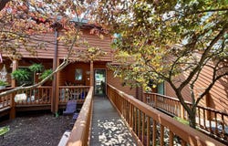 102 TECUMSEH TRL, HEDGESVILLE, WV 25427