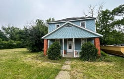 115 West St, Xenia, IL 62899