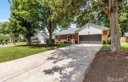 1115 Berry Ridge Road, Charlotte, NC 28270