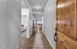 825 S GOOSE Loop, Ridgefield, WA 98642