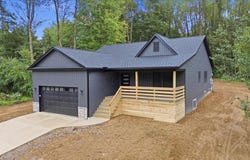 445 Greenlawn Drive, Howard, OH 43028