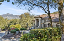 6 Old Coach Road, Napa, CA 94558