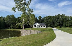 10377 Pr 275, Millersburg, OH 44654