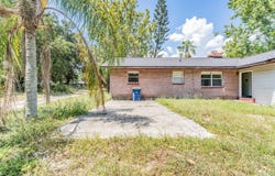 154 KNIGHT STREET, MASCOTTE, FL 34753