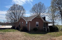 2612 Crissman Road, East Bend, NC 27018