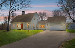 33 Smith Road, Hallowell, ME 04347