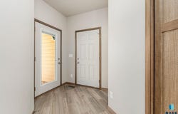 521 S Big Stone Ave, Sioux Falls, SD 57106