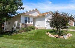 6400 Cakebread Ct, Marion, IA 52302