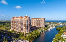 60 Edgewater Dr, Coral Gables, FL 33133