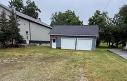 11621 N Elm Grove Drive, Syracuse, IN 46567-8507