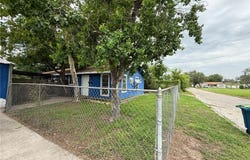 415 S Buchanan Street, Beeville, TX 78102