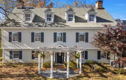 21 Grove Avenue, Groton, CT 06355