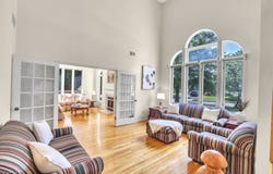 2 Sweney Ct, Hillsborough Twp., NJ 08844-3437