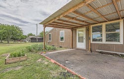 27 Blake RD, Maxwell, TX 78656