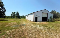 23149 Red Hawk Drive, Lebanon, MO 65536