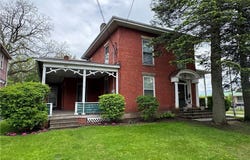 428 West Avenue, Elyria, OH 44035