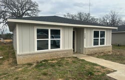 730 N Sanders St, Nacogdoches, TX 75964