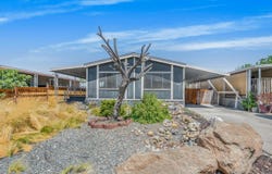 5505 Tulare Avenue W, Visalia, CA 93277