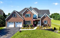 61 MEADOW GLEN DR, STAUNTON, VA 24401