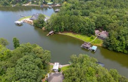 284 S LAKE HILLS LANE, TALLADEGA, AL 35160