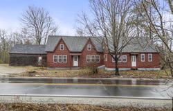 569 Middle Road, Dresden, ME 04342