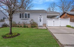 7 Healy Street, Huntington, NY 11743