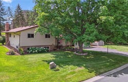 4431 Independence Avenue N, New Hope, MN 55428
