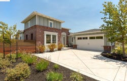 63 Tomcat Way, Orinda, CA 94563