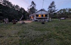 250 Turrell St, Lopez, PA 18628