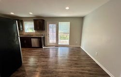10909 Highview Road, Peculiar, MO 64078