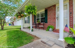 100 S LARAND DRIVE, Holts Summit, MO 65043