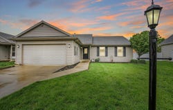 707 Chickory Drive, Champaign, IL 61822