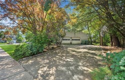 2 Christopher Court, Edison, NJ 08820
