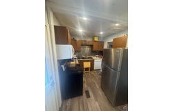 624 SW Kenova RD, Topeka, KS 66606