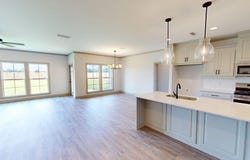 204 Cambridge Dr, Headland, AL 36345