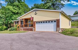 2915 Ozark Drive, MO 63122