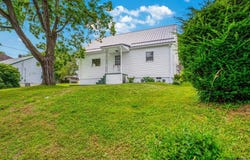 862 East Avenue, Johnstown, PA 15905