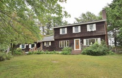 10 Durham Road, Freeport, ME 04032