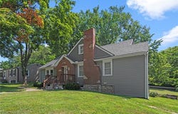 3615 N WALROND Avenue, Kansas City, MO 64117