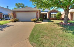 2455 Manchester Drive, The Village, OK 73120