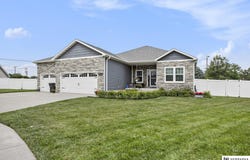 10461 N 149th Street, Waverly, NE 68462